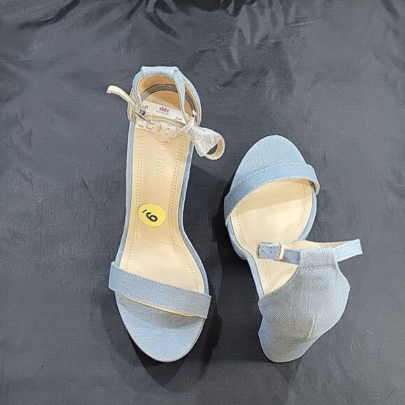 BRAND NEW WILD DIVA LOUNGS BLOCK HIGH HEEL STILETTOS SANDAL - Picture 5 of 15